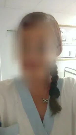 Anna, 37
