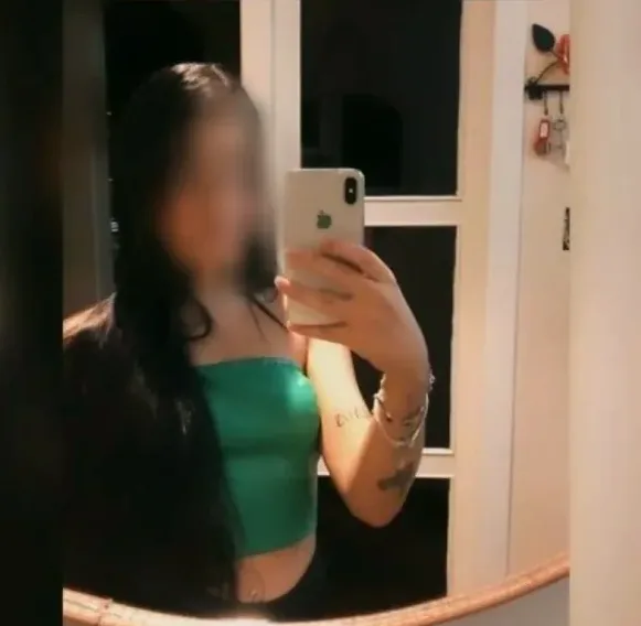 Antonia, 20