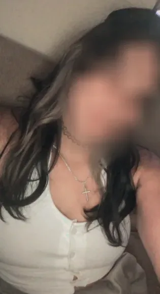 Elena, 30