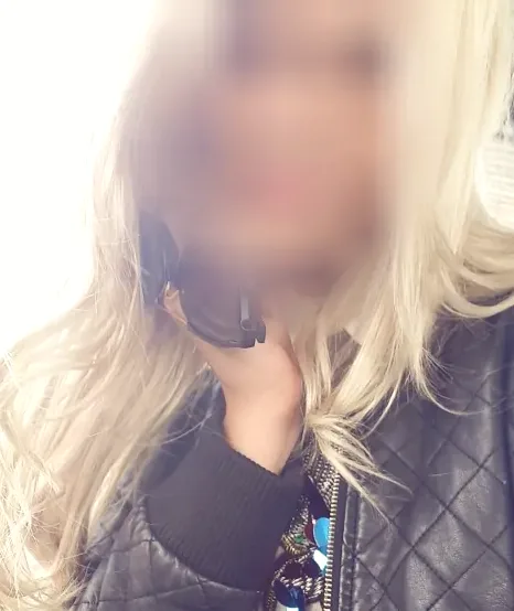Luisa, 32