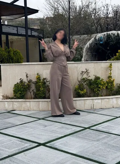 Miriam, 34