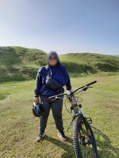 Nadine, 27
